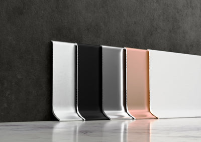 Rodapié cóncavo de aluminio. Barra de 2,5 m