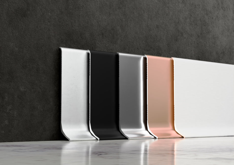 Rodapié cóncavo de aluminio. Barra de 2,5 m