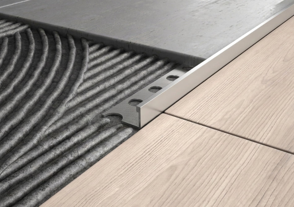 Profilé de finition en aluminium pour sols avec différence de niveau