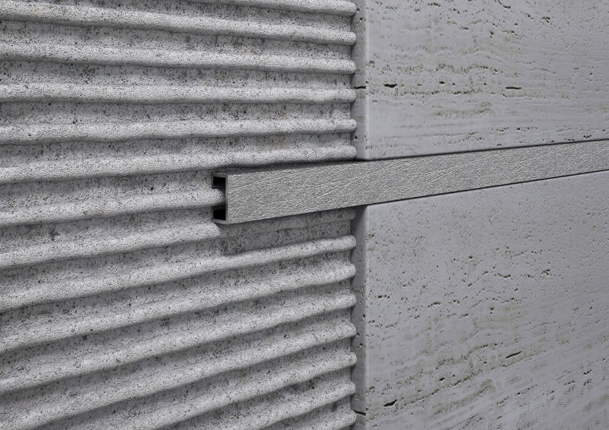 Listello Decorativo in Alluminio Argento per Rivestimenti